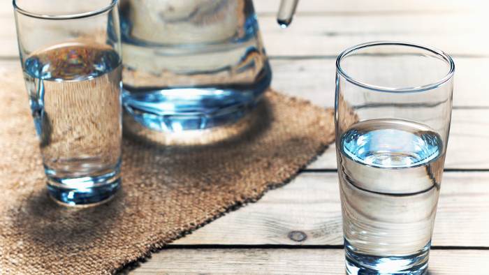 The Benefits and Risks of Warm, Hot, and Cold Drinking Water